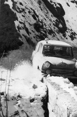Wolfgang Levy - Alfred Kling
31º Rallye Automobile de Monte-Carlo 1962. DKW Junior. Clasificado 19º.

Del 20 al 25 de Enero, Monte-Carlo.
Superficie: asfalto - nieve.

Tomaron la salida 313 equipos, finalizaron 247.@
Palabras clave: DKW;Montecarlo;1962;nieve