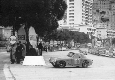 John Sprinzel - Christabel Carlisle
31º Rallye Automobile de Monte-Carlo 1962. Austin-Healey Sprite (PMO 200). Clasificado 94º.

Del 20 al 25 de Enero, Monte-Carlo.
Superficie: asfalto - nieve.

Tomaron la salida 313 equipos, finalizaron 247.@
Palabras clave: Austin;Healey;Sprite;Montecarlo;1962
