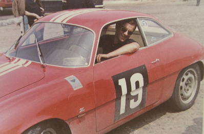 Jean Rolland - Gabriel Augias
24º Coupe des Alpes 1963. Alfa Romeo Giulietta SZ (953 AV 04). Clasificado 1º.

Del 20 al 25 de Junio, Marseille - Chamonix - Milan - Marseille.
Superficie: asfalto.

Tomaron la salida 79 equipos, finalizaron 24.@
Palabras clave: Alfa_Romeo;Alpes;1963