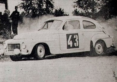 Tom Trana - Gunnar Andersson 
13º Jyväskylän Suurajot (1000 Lagos Rally) 1963. Volvo PV. Clasificado 2º.
Tomaron la salida 110 equipos, finalizaron 68.@
Palabras clave: Volvo;Finlandia;1963;Jyvaskylan_Suurajot;Lagos