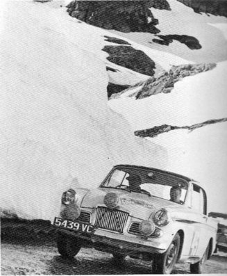 Tiny Lewis - David Pollard
24º Coupe des Alpes 1963. Sunbeam Rapier (5439 VC). Clasificado 8º.

Del 20 al 25 de Junio, Marseille - Chamonix - Milan - Marseille.
Superficie: asfalto.

Tomaron la salida 79 equipos, finalizaron 24.@
Palabras clave: Sunbeam;Alpes;1963