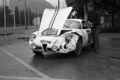 Martial Delalande - Pierre Campuzan
24º Coupe des Alpes 1963. Alfa Romeo Giulia SZ (594MN31). Clasificado 16º.

Del 20 al 25 de Junio, Marseille - Chamonix - Milan - Marseille.
Superficie: asfalto.

Tomaron la salida 79 equipos, finalizaron 24.@
Palabras clave: Alfa_Romeo;Alpes;1963