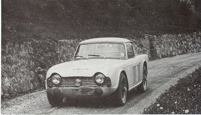 Victor (Vic) Elford - David Stone
24º Coupe des Alpes 1963. Triumph TR4 3CV. Abandonó por el brazo de suspensión roto.

Del 20 al 25 de Junio, Marseille - Chamonix - Milan - Marseille.
Superficie: asfalto.

Tomaron la salida 79 equipos, finalizaron 24.@
Palabras clave: Triumph;Alpes;1963