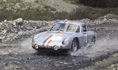 Robert Buchet - Michael Gauvin
24º Coupe des Alpes 1963. Porsche 356 B Carrera GTL Abarth (400-EP86). Abandonó por motor.

Del 20 al 25 de Junio, Marseille - Chamonix - Milan - Marseille.
Superficie: asfalto.

Tomaron la salida 79 equipos, finalizaron 24.@
Palabras clave: Porsche;Abarth;Alpes;1963