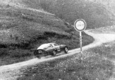 Jean Rolland - Gabriel Augius
25º Coupe des Alpes 1964. Alfa Romeo Giulia TZ (2945 QD 75). Clasificado 1º.

Del 22 al 27 de Junio, Marseille - Grenoble - Monte-Carlo.
Superficie: asfalto.

La prueba constaba 10 tramos cronometrados.
Incluyendo tramos de enlace y cronometrados tenía un total de 3412.00 km.

Tomaron la salida 73 Equipos, finalizaron 25.@
Palabras clave: Alfa_Romeo;Alpes;1964