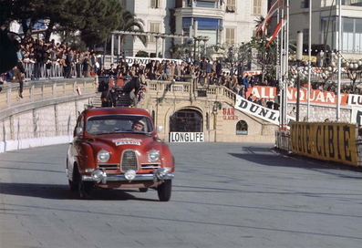 Erik Carlsson - Gunnar Palm
33º Rallye Automobile de Monte-Carlo 1964. Saab 96 Sport (P 44301). Clasificado 3º.

Del 18 al 21 de Enero, Monte Carlo.
Superficie: asfalto - nieve.

Se inscribieron 306 equipos, tomaron la salida 299, finalizaron 163.@
Palabras clave: Erik_Carlsson;Saab;Montecarlo;1964;Parque_Cerrado;nieve;Monaco