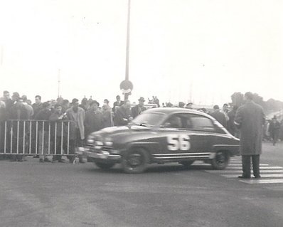 Pat Moss-Carlsson - Ursula Wirth
33º Rallye Automobile de Monte-Carlo 1964. Saab 96 Sport (P 44302). Clasificada 5ª y 1ª en Copa de Damas.

Del 18 al 21 de Enero, Monte Carlo.
Superficie: asfalto - nieve.

Se inscribieron 306 equipos, tomaron la salida 299, finalizaron 163.@
Palabras clave: Pat_Moss-Carlsson;Saab;Montecarlo;1964;Mujeres;Womens