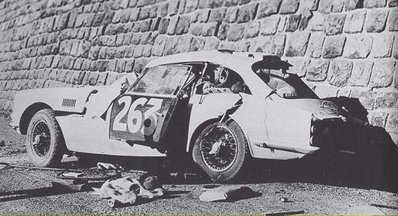 Georges Parkes - Arthur Senior
31º Rallye Automobile Monte-Carlo 1964. Reliant Sabre 6. Abandonó por accidente.

Del 18 al 21 de Enero, Monte Carlo.
Superficie: asfalto - nieve.

Se inscribieron 306 equipos, tomaron la salida 299, finalizaron 163.@
Palabras clave: Georges_Parkes;Arthur_Senior;Montecarlo;1964;crash