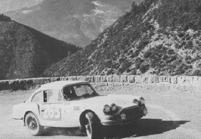 Georges Parkes - Arthur Senior
31º Rallye Automobile Monte-Carlo 1964. Reliant Sabre 6. Abandonó por accidente.

Del 18 al 21 de Enero, Monte Carlo.
Superficie: asfalto - nieve.

Se inscribieron 306 equipos, tomaron la salida 299, finalizaron 163.@
Palabras clave: Georges_Parkes;Arthur_Senior;Reliant_Sabre;Montecarlo;1964