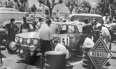 Asistencia en el 26º Rally Coupe del Alpes 1965
En el Renault 8 Gordini de Jean Vinatier - H.Melot, clasificado 6º, dentro de los Touring Class@
Palabras clave: Renault;Alpes;1965;Asistencias