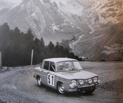 Jean-Pierre Nicolas - Claude Roure
26º Rally Coupe des Alpes 1965. Renault 8 Gordini 1100. Abandonó.

Del 19 al 25 de Julio, Marseille - Grenoble - Monte-Carlo.
Superficie: asfalto.

Tomaron la salida 93 equipos, finalizaron 31.@
Palabras clave: Renault;Alpes;1965