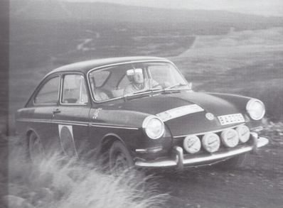 Björn Waldegård - Lars Nyström
15º RAC International Rally of Great Britain 1966. Volkswagen 1600 Variant (BA 2326). Clasificado 12º.

Del 19 al 25 de Noviembre, Londres (Heathrow) 
Superficie: tierra - asfalto.

Según ewrc-results.com el Rally tenia 38.95 kilómetros cronometrados divididos en 7 tramos especiales

Tomaron la salida 146 equipos, finalizaron 63.@
Palabras clave: ;Gran_Bretaña;RAC_Rally;Volkswagen;Variant;1966