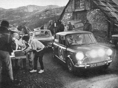 Pat Spencer - Ann Hall
27º Rally Alpine Cup 1966, Mini Cooper 1275 S.@
Palabras clave: Mini;Alpes;1966