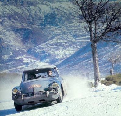 Helene Pointet
35º Rallye Automobile de Monte-Carlo 1966. Citröen DS. Abandonó.

Del 14 al 20 de Enero, Monte-Carlo.
Superficie: asfalto - nieve.

119 equipos completaron el rally en su totalidad.
A partir de la posición 120, los equipos no se clasificaron para el tramo final, pero fueron clasificados oficialmente.

Tomaron la salida 322 equipos, finalizaron 184.
Palabras clave: mujeres;Citroen;Montecarlo;1966
