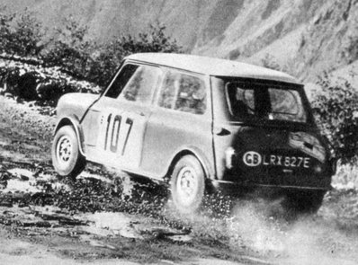 Paddy Hopkirk - Ron Crellin
28º Coupe des Alpes 1967. Morris Mini Cooper S 1275 (LRX 827E). Clasificado 1º.

Del 4 al 9 de Septiembre, Marseille - Alpe d'Huez - Menton.
Superficie: asfalto.

Tomaron la salida 80 equipos, finalizaron 15.@
Palabras clave: Mini;Alpes;1967