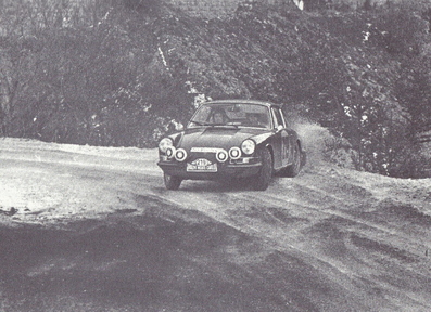 Victor (Vic) Elford - David Stone
36º Rallye Automobile de Monte-Carlo 1967. Porsche 911 S 2.0 (S-YS 847). Clasificado 3º.

Del 14 al 20 de Enero, Monaco.
Superficie: asfalto - nieve.

Se inscribieron 221 equipos, tomaron la salida 195, finalizaron 92.@
Palabras clave: ;Montecarlo;Porsche;1967