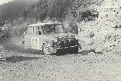 Richard Anthony (Tony) Fall - Mike Wood
Rally Flowers 1967, Mini Cooper S 1275, Clasificado 4º@
Palabras clave: Tony_Fall;Mike_Wood;Flowers;Mini;1967