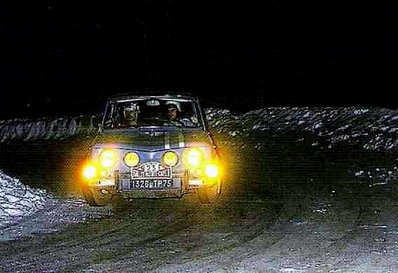 Jean-François Piot - M. Karaky
36º Rallye Automobile de Monte-Carlo 1967. Renault R8 Gordini (1326 TP 75). Clasificado 7º.

Del 14 al 20 de Enero, Monaco.
Superficie: asfalto - nieve.

Se inscribieron 221 equipos, tomaron la salida 195, finalizaron 92.@
Palabras clave: ;Renault;Gordini;Montecarlo;1967;nieve