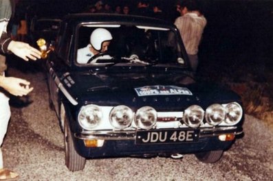 Rosemary Smith - Margaret Lowrey
28º Coupe des Alpes 1967. Sunbeam Imp (JDU 48E). Clasificada 10ª.

Del 4 al 9 de Septiembre, Marseille - Alpe d'Huez - Menton.
Superficie: asfalto.

Tomaron la salida 80 equipos, finalizaron 15.@
Palabras clave: Sunbeam;Alpes;1967