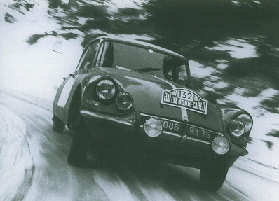 Lucien Bianchi - Christian Delferier
36º Rallye Automobile de Monte-Carlo 1967. Citröen DS 21 (6086 RY 75). Clasificada 31º.

Del 14 al 20 de Enero, Monaco.
Superficie: asfalto - nieve.

Se inscribieron 221 equipos, tomaron la salida 195, finalizaron 92.@
Palabras clave: Citroen;DS21;Montecarlo;1967