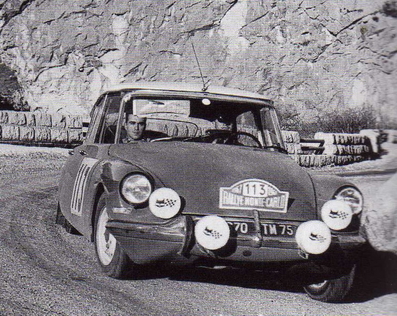 Jean-Claude Ogier - Bruno Pompanon
36º Rallye Automobile de Monte-Carlo 1967. Citröen DS 21 (9670 TM 75). Clasificado 64º.

Del 14 al 20 de Enero, Monaco.
Superficie: asfalto - nieve.

Se inscribieron 221 equipos, tomaron la salida 195, finalizaron 92.@
Palabras clave: Citroen;DS;Montecarlo;1967