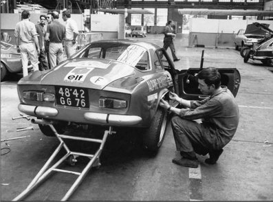 Jean-François Piot - Claude Grandval
29º Coupe des Alpes 1968. Alpine-Renault A110 1440 (4842 GG 76). Abandonó por accidente.

Del 2 al 8 de Septiembre, Marseille - Aix les Bains - Antibes, Francia.
Superficie: asfalto.

La prueba constaba de 3 etapas con un total de 174.10 km cronometrados divididos en 10 tramos especiales.

Tomaron la salida 64 equipos, finalizaron 12.@
Palabras clave: Renault;Alpine;Alpes;1968