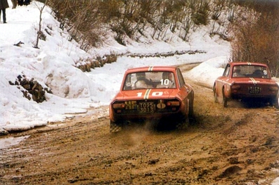 11º Rally San Remo 1969
Dos Lancia Fulvia 1.6 Coupé HF de:

#10 de Sandro Munari - John Davenport, abandonó por la dirección del coche.

#9 Arnaldo Cavallari - Dante Salvay, clasificado 6º.

Del 5 al 9 de Marzo, Sanremo
Superficie: tierra - nieve.

El Rally constaba de 97.70 km cronometrados divididos en 15 tramos especiales (uno de ellos fue cancelado SS14).

Tomaron la salida 89 equipos, finalizaron 26.
@
Palabras clave: Sandro_Munari;Lancia;Fulvia;Coupe;Sanremo;1969;Nieve