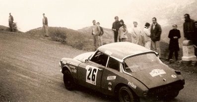 Jean-Claude Ogier - Lucette Pointet 
30º Coupe des Alpes 1969. Citröen DS 21 Proto. Clasificado 8º.

Del 1 al 6 de Octubre, Marseille - Evian - Juan les Pins, Francia.
Superficie: asfalto.

Tomaron la salida 66 equipos, finalizaron 25.@
Palabras clave: Citroen;Alpes;1969