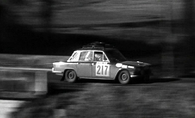 Claude Savoye - Roger Lamoral
38º Rallye Automobile de Monte-Carlo 1969. Triumph Dolomite 2500 PI (UDU 631G). Clasificado 40º.

Del 17 al 24 de Enero, Monte-Carlo.
Superficie: asfalto - nieve.

El Rally tenia un total de 225.00 km cronometrados.

Se inscribieron 211 equipos, tomaron la salida 183, finalizaron 44.@
Palabras clave: Claude_Savoye;Triumph;Dolomite;Montecarlo;1969