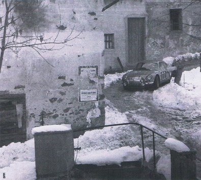 Jean-Luc Thérier - Marcel Callewaert
1º Sanremo-Sestriere - Rally d'Italia 1970. Alpine-Renault A110 1600 (8701 GP 76). Clasificado 1º.

Del 4 al 8 de Marzo, Sanremo, Sestriere, Italia.
Superficie: asfalto 

El Rally constaba de 2 etapas y un total de 269.00 km cronometrados divididos en 32 tramos especiales. (6 de ellos fueron cancelados SS6 Cantarana - Passo Prale de 6 km, SS15 Monforte d´Alba - Gallo d´Alba de 3 km, SS17 Valle - Saliceto, km?, SS26 Langan - Vignai, km?, SS27 Passo maro - Ville S.Pietro, km?, SS29 Pradeboni - Peveragno, km?).

Tomaron la salida 134 equipos, finalizaron 15.@
Palabras clave: ;Alpine_Renault;Sanremo;Italia;1970;Nieve
