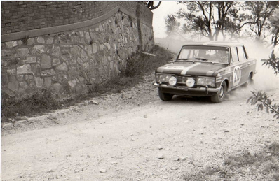 Giuseppe Pino Ceccato - Helmut Eisendle
3º Rally dell'Isola d'Elba 1970. Fiat 125 S. Clasificado 2º.

Del 2 al 4 de Abril, Livorno.
Superficie: asfalto - tierra.

Desconocemos de cuantos kilómetros tanto totales como cronometrados constaba la prueba.

Tomaron la salida 58 equipos, finalizaron 22.@
Palabras clave: Fiat;Elba;1970