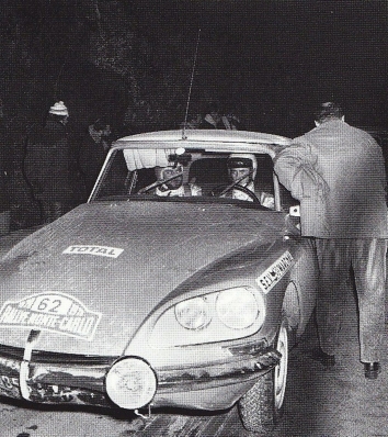 Jean-Luc Salomon - Saintigny
39º Rallye Automobile de Monte-Carlo 1970. Citröen DS 21 (5955 VV 75). Clasificado 45º.

Del 16 al 24 de Enero, Monte Carlo.
Superficie: asfalto - nieve

El Rally constaba de un total de 405.50 km cronometrados.

Se inscribieron 232 equipos, tomaron la salida 184, finalizaron 77.@
Palabras clave: Citroen;DS21;Montecarlo;1970