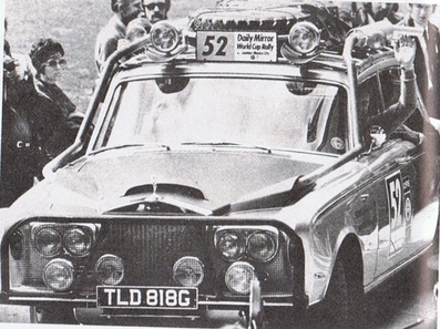 R.K.Richards - Bill Bengry - David Skellington
Daily Mirror London-Mexico World Cup Rally 1970. Rolls-Royce Silver Shadow. Abandonó, desconocemos el motivo.

Richards regresó a Inglaterra pero Bengry se re-engancho para ofrecer ayuda a los que continuaban, llegando a llevar un equipo de soldadura en el coche.

Anecdota:
En Portugal rompieron un buje de la suspensión, el recambio fue ofrecido por otro millonario de Lisboa para que pudieran continuar.

Del 19 de Abril al 27 de Mayo, Londres - Mexico.
Superficie: tierra - asfalto.

ITINERARIO:
Reino Unido, Francia, Alemania Occidental, Austria, Hungría, Yugoslavia, Bulgaria, regreso a Yugoslavia, Italia, Sur de Francia, España, Portugal.
REINICIO:
Brasil, Uruguay, Argentina, Chile, regreso a Argentina, Bolivia, Perú, Ecuador, Colombia, Panamá, Costa Rica, Nicaragua, Honduras, El Salvador, Guatemala y México.

La prueba constaba de 29 tramos especiales con un total de 25.750.00 km incluyendo los tramos de enlace.

Tomaron la salida 96 equipos, finalizaron 26.
@
Palabras clave: R.K.Richards;Londres-Mexico;Rolls-Royce;1970