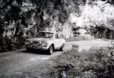 Jean-François Piot - Jim Porter
31º Coupe des Alpes 1971. Ford Escort MKI RS1600 (LVX 94 IJ). Clasificado 3º.

Del 25 al 26 de Junio, Uriage-Marseille.
Superficie: asfalto.

La prueba tenia un total de 1420.00 km de los que 800.00 km eran cronometrados.

No sabemos cuantos equipos tomaron la salida, finalizaron 36.@
Palabras clave: Ford;Alpes;1971