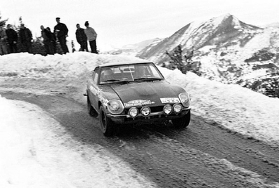 Rauno August Aaltonen - Paul Easter
40º Rallye Automobile de Monte-Carlo 1971. Datsun 240Z (TKS33SA985). Clasificado 5º.

Del 22 al 29 de Enero, Monte-Carlo.
Superficie: asfalto - nieve con 455,90 km cronometrados.

Para el tramo final, Col des Banquettes - Col de la Madonne de Gorbio de 28.00 km calificaron 60 equipos, a partir de la posición 23 los equipos fueron clasificados oficialmente hasta el 30.

Se inscribieron 282 equipos, tomaron la salida 224, finalizaron 30.
@
Palabras clave: ;Datsun;Montecarlo;1971;nieve