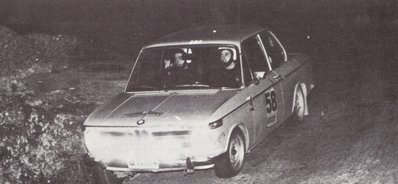 César Perejoan - Carlos Loverdòs
13º Rally 2000 Viratges 1971. BMW 2002 ti. Clasificado 8º.

27-28 Noviembre. Coef.5

El Rally tenia un total de 594,7 Km incluyendo 14 tramos cronometrados.

Tomaron la salida 67, finalizaron 36.
Palabras clave: BMW;2000_Viratges;1971