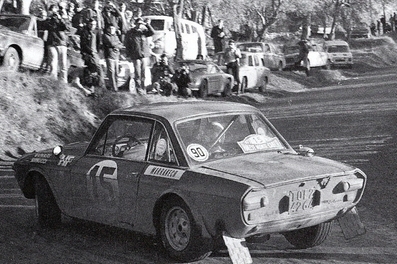 Sandro Munari - Mario Manucci
40º Rallye Automobile de Monte-Carlo 1971. Lancia Fulvia 1.6 Coupé HF (TO E24264). Clasificado 28º.

Del 22 al 29 de Enero, Monte-Carlo.
Superficie: asfalto - nieve con 455.90 km cronometrados divididos en 17 tramos especiales.

Para el tramo final, Col des Banquettes - Col de la Madonne de Gorbio de 28.00 km calificaron 60 equipos, a partir de la posición 23 los equipos fueron clasificados oficialmente hasta el 30.

Se inscribieron 282 equipos, tomaron la salida 224, finalizaron 30.@
Palabras clave: Sandro_Munari;Lancia;Fulvia;Montecarlo;1971