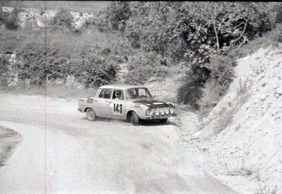 Michel Delannoy - Christine Rouff
31º Coupe des Alpes 1971. Skoda 110.
Clasificado 30º para el Criteriums France Championship (coef 4).

Del 25 al 26 de Junio, Uriage-Marseille.
Superficie: asfalto.

La prueba tenia un total de 1420.00 km de los que 800.00 km eran cronometrados.

No sabemos cuantos equipos tomaron la salida, finalizaron 36.@
Palabras clave: Skoda;Alpes;1971