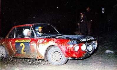 Sandro Munari - Mario Mannucci
2º Sanremo-Sestriere - Rally d'Italia 1971. Lancia Fulvia 1.6 Coupé HF. Abandonò por el alternador.
Tomaron la salida 86 equipos, finalizaron 20.@
Palabras clave: Sandro_Munari;Lancia;Fulvia;Sanremo;Sestriere;1971