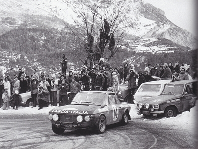 Sandro Munari - Mario Mannucci
41º Rallye Automobile de Monte-Carlo 1972. Lancia Fulvia 1.6 Coupé HF (TO E24266). Clasificado 1º.

Del 21 al 28 de Enero, Monte-Carlo.
Superficie: asfalto - nieve.

El Rally constaba de 2 etapas y 437.50 km cronometrados divididos en 16 tramos especiales.

Se inscribieron 299 equipos, tomaron la salida 264, finalizaron 40.@
Palabras clave: Sandro_Munari;Montecarlo;Lancia;Fulvia;1972;Nieve