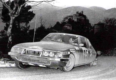 René Trautmann - Jean-Pierre Hanrioud
41º Rallye Automobile de Monte-Carlo 1972. Citroën SM Maserati (3885 XT 75). Abandonó.

Del 21 al 28 de Enero, Monte-Carlo.
Superficie: asfalto - nieve.

El Rally constaba de 2 etapas y 437.50 km cronometrados divididos en 16 tramos especiales.

Se inscribieron 299 equipos, tomaron la salida 264, finalizaron 40.@
Palabras clave: Rene_Trautmannn;Citroen;SM;Montecarlo;1972;Maserati