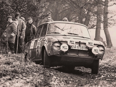 John Haugland - Arild Antonsen
21º Daily Mirror RAC Rally 1972. Skoda 130. Abandonó, desconocemos el motivo y en que tramo especial.
Skoda GB

Del 2 al 5 de Diciembre, York.
Superficie: tierra.

El Rally constaba de 440.24 km divididos en 3 etapas y 72 tramos cronometrados (2 de ellos fueron cancelados SS13 Unipart E y SS26 Unipart O).

Tomaron la salida 192 equipos, finalizaron 80.@
Palabras clave: Skoda;Gran_Bretaña;Daily_Mirror;RAC_Rally;1972