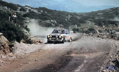 Ari Vatanen - David Richards
27º Acropolis Rally 1980. Ford Escort RS 1800 MKII (UYY 256S). Clasificado 1º.
Rothmans Rally Team

Del 26 al 29 de Mayo, Atenas, Grecia.
Superficie: tierra.

El Rally tenia un total de 2743.86 km de los que 964 km divididos en 56 tramos eran especiales, (una de ellas fue cancelada SS55 Railway de 9,20 Km).

Se inscribieron 154 equipos, tomaron la salida 148, finalizaron 37.@
Palabras clave: MKII;Escort;Ford;Acropolis;Grecia;1980