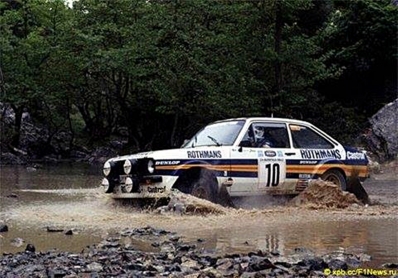 Ari Vatanen - David Richards
27º Acropolis Rally 1980. Ford Escort RS 1800 MKII (UYY 256S). Clasificado 1º.
Rothmans Rally Team

Del 26 al 29 de Mayo, Atenas, Grecia.
Superficie: tierra.

El Rally tenia un total de 2743.86 km de los que 964 km divididos en 56 tramos eran especiales, (una de ellas fue cancelada SS55 Railway de 9,20 Km).

Se inscribieron 154 equipos, tomaron la salida 148, finalizaron 37.@
Palabras clave: MKII;Escort;Ford;Acropolis;Grecia;1980