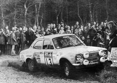 Timo Mäkinen - Henry Liddon
22º Daily Mirror RAC Rally 1973. Ford Escort RS1600 MKI (OOO 98M). Clasificado 1º.

Del 17 al 21 de Noviembre, London, York, Inglaterra.
Superficie: tierra - barro.

El Rally tenia un total de 3020 km de los que 540.02 km divididos en 80 tramos eran especiales.
10 de ellos fueron cancelados:
SS4 Bildworth de 2.41 km
SS5 Harlow de 2.41 km
SS8 Common de 3.22 km
SS9 Quarry de 2.41 km
SS10 Ludlow de 3.22 km
SS54 Rest and Be Thankful de 1.61 km
SS55 Strachur de 4.83 km
SS56 Loch Eck de 3.22 km
SS57 Loch Eckside de 9.66 km
SS58 Ardgartan de 4.83 km

Se inscribieron 241 equipos, tomaron la salida 198, finalizaron 91.@
Palabras clave: Timo_Makinen;Ford;Escort;MKI;1973;RAC_Rally;Daily_Mirror;MKI