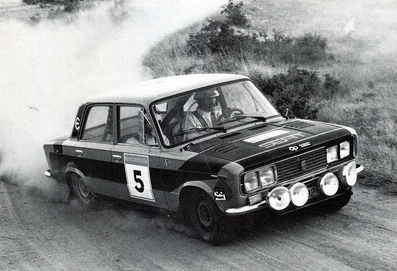 Jorge Bäbler Bebié - Ricardo Antolà­n
21º Rally RACE (Rallye de España) 1973. Seat 1430-1800cc (Gr.5). Clasificado 1º.
Del 26 al 28 de Octubre. Coef. 6,4. Organizador: Real Automòvil Club de España.
El Rally tenia un total de 1.640 Km de los que 247,5 Km divididos en 26 tramos, eran especiales.
Se inscribieron 55 equipos, tomaron la salida 47, finalizaron 23.@
Palabras clave: Jorge_Babler;Seat;RACE;España;1973