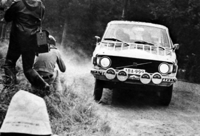 Markku Alén - Juhani Toivonen
23º Jyväskylän Suurajot - Rally of the 1000 Lakes 1973. Volvo 142 (ABA 999). Clasificado 2º.

Del 3 al 5 de Agosto, Jyväskylä.
Superficie: tierra.

El Rally tenia un total de 2079.00 km de los que 517.20 km divididos en 43 tramos eran especiales.

Se inscribieron 122 equipos, tomaron la salida 109, finalizaron 55.@
Palabras clave: Markku_Alen;Finlandia;Volvo;1973