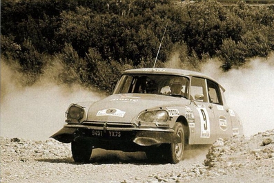 Robert Neyret - Jacques Terramorsi
16º Rallye du Maroc 1973, Citröen DS23 (9491-YX75). Clasificado 2º.

Del 8 al 13 de Mayo, Rabat, Casablanca.
Superficie: asfalto - tierra.

El Rally tenia un total de 5303.00 km de los que 1210.00 km divididos en 11 tramos eran especiales.

Kilómetros de los tramos:

1ª ETAPA
SS1 El Khatouat de 95.00 km.
SS2 Col du Zegota de 30.00 km.
SS3 Kettama de 40.00 km.
SS4 Tleta - Kettama de 30.00 km.

TOTAL ETAPA 195.00 km.

2ª ETAPA
SS5 Missour de 175 km.
SS6 Rich de 205 km.

TOTAL ETAPA 380.00 km.

3ª ETAPA
SS7 Tizi N'Test de 87 km.
SS8 Foum Zguid de 200.00 km.
SS9 Tazenakht de 92 km.
SS10 Ntchka de 20 km.
SS11 Rissani de 236 km.

TOTAL ETAPA 635.00 km.
TOTAL 1210 KM.

Tomaron la salida 66 equipos, finalizaron 12.
@
Palabras clave: ;Marruecos;Citroen;DS23;1973