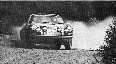 Leo Kinnunen - Atso Aho
23º Jyväskylän Suurajot - Rally of the 1000 Lakes 1973. Porsche 911 Carrera (S-AR 7909). Clasificado 3º.

Del 3 al 5 de Agosto, Jyväskylä.
Superficie: tierra.

El Rally tenia un total de 2079.00 km de los que 517.20 km divididos en 43 tramos eran especiales.

Se inscribieron 122 equipos, tomaron la salida 109, finalizaron 55.@
Palabras clave: ;Porsche;Finlandia;1973