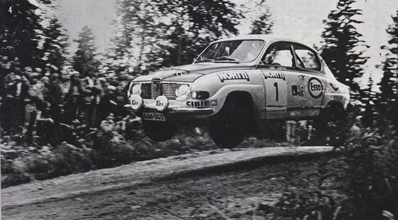 Simo Lampinen - John Davenport
23º Jyväskylän Suurajot - Rally of the 1000 Lakes 1973. Saab 96 V4 (AAN-302). Clasificado 4º.

Del 3 al 5 de Agosto, Jyväskylä.
Superficie: tierra.

El Rally tenia un total de 2079.00 km de los que 517.20 km divididos en 43 tramos eran especiales.

Se inscribieron 122 equipos, tomaron la salida 109, finalizaron 55.@
Palabras clave: Simo_Lampinen;Finlandia;Saab;v4;1973